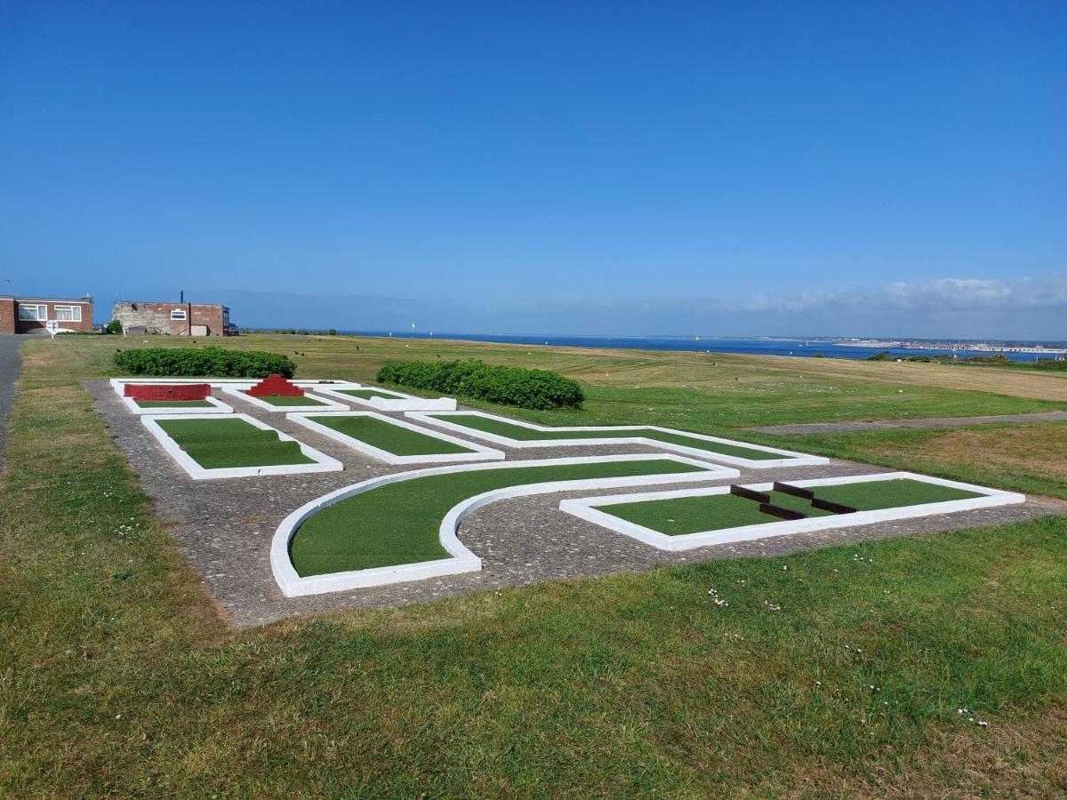 Sunny View, 87 Brambles Chine Villa Freshwater Esterno foto