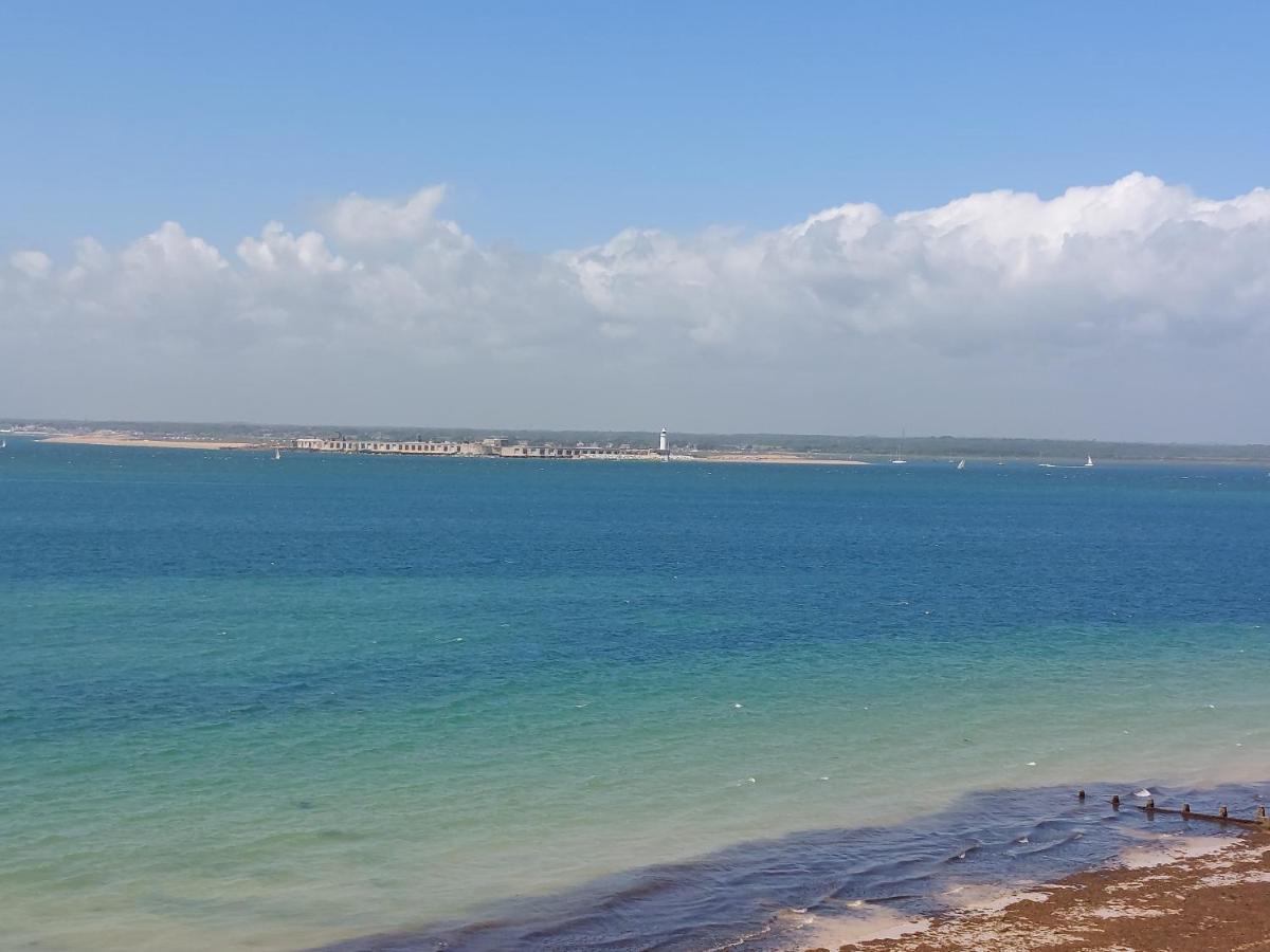 Sunny View, 87 Brambles Chine Villa Freshwater Esterno foto